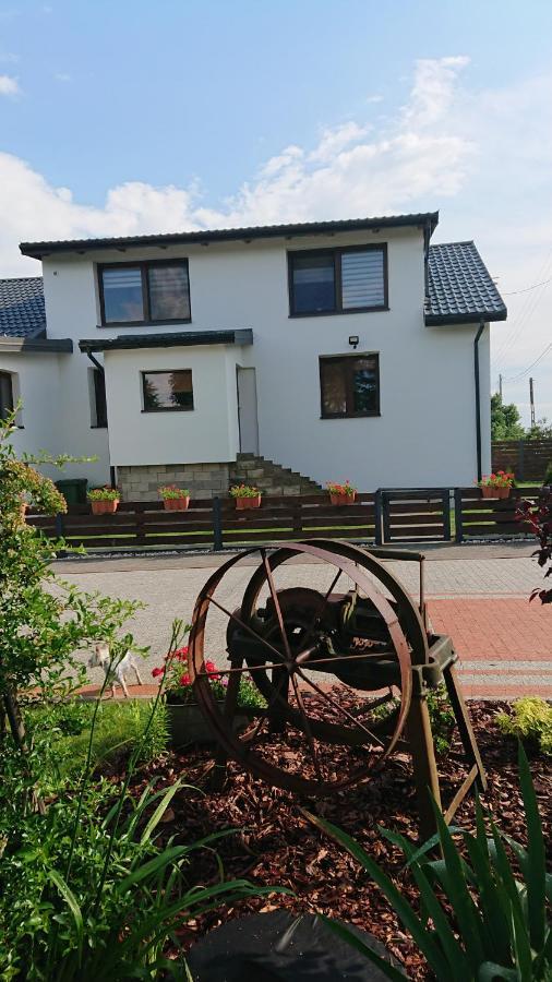 Apartamento Ostoja Czersk Zamek Gora Kalwaria Exterior foto