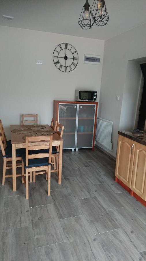 Apartamento Ostoja Czersk Zamek Gora Kalwaria Exterior foto